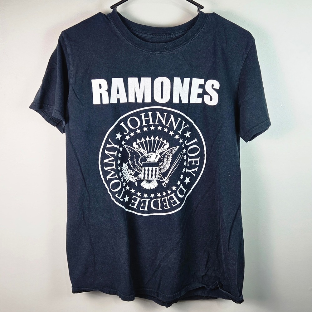 Ramones Graphic T-Shirt Mens Small Black Band Tee Rock Music Seal